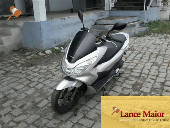 HONDA PCX 150 DLX 18/18